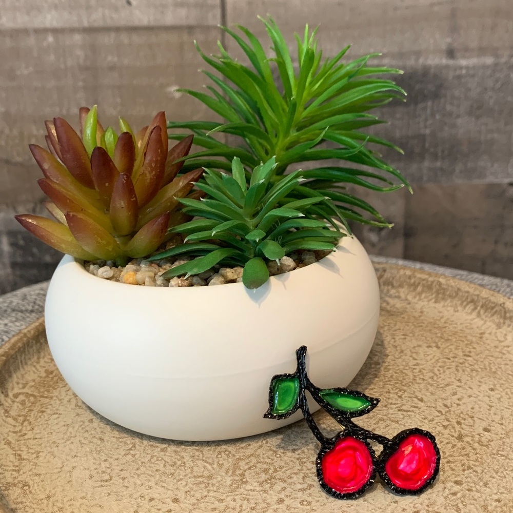 Vintage Cherry Pin - Picture 15 of 16